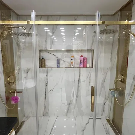 Luxury Skylights Villa Kullar